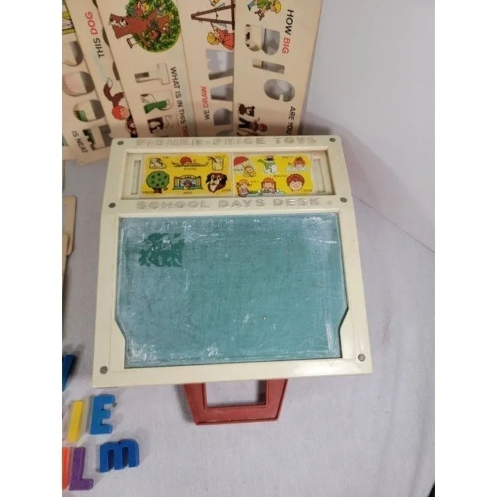 Vtg 1972 Fisher Price School Days Play Desk Magnetic Letters Cards Numbers Chalk